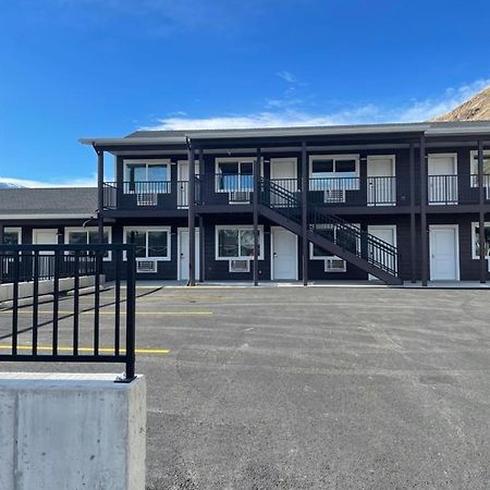 The Roosevelt Hotel - Yellowstone Gardiner Exterior photo