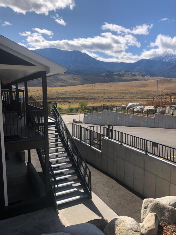 The Roosevelt Hotel - Yellowstone Gardiner Exterior photo
