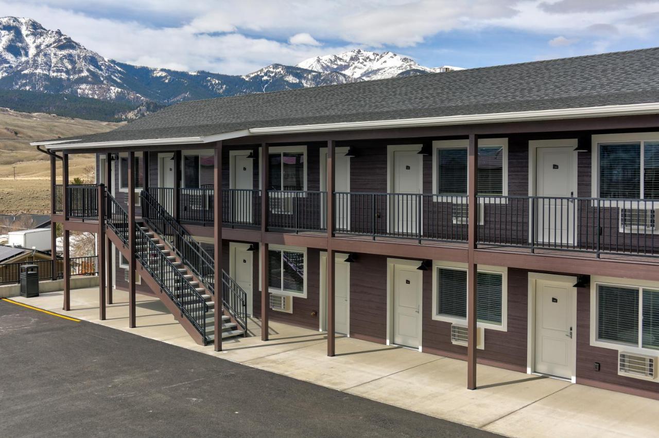 The Roosevelt Hotel - Yellowstone Gardiner Exterior photo