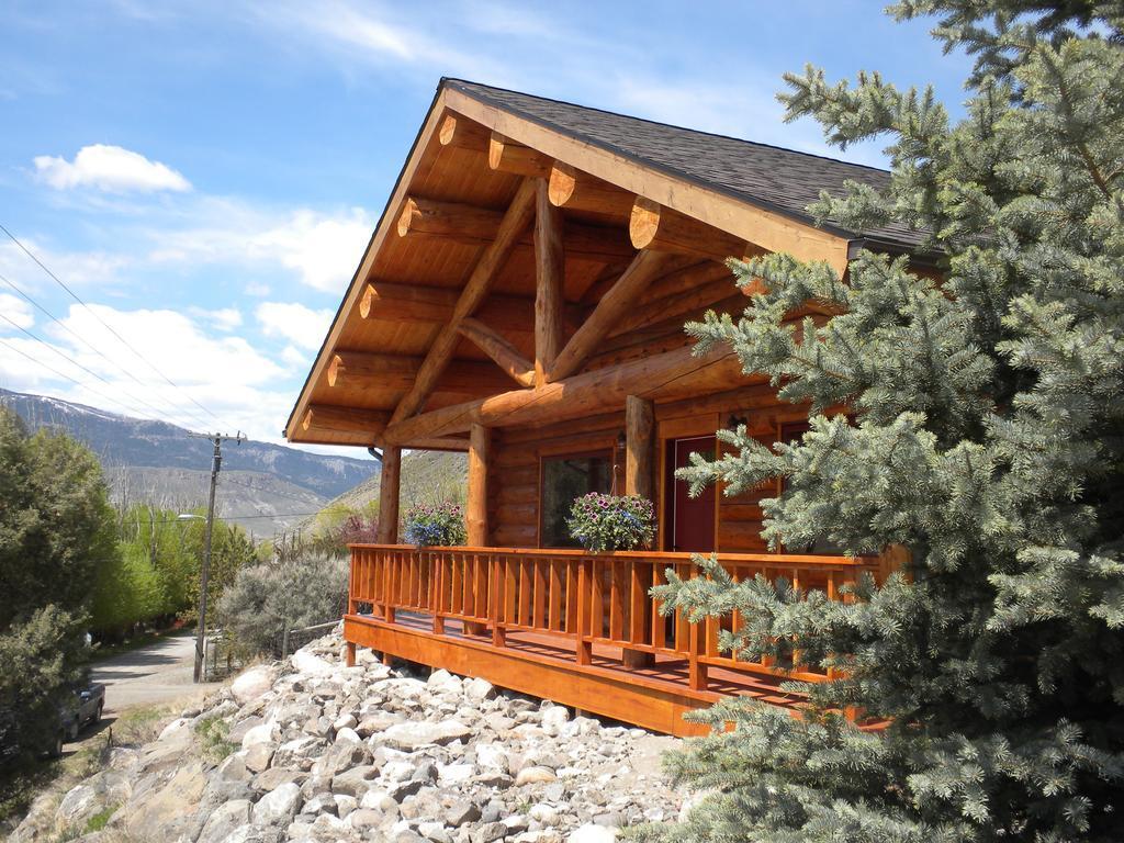 The Roosevelt Hotel - Yellowstone Gardiner Exterior photo