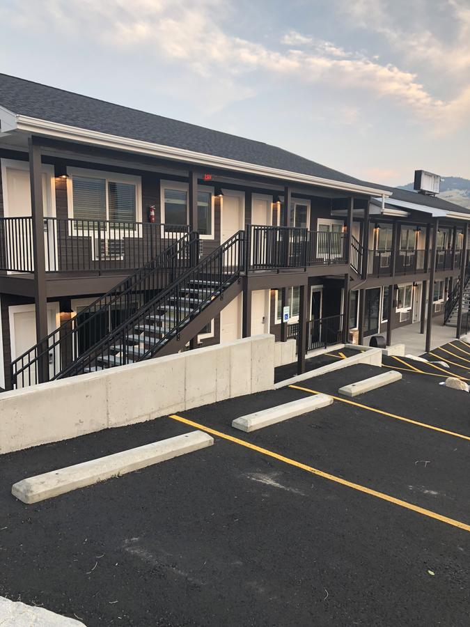 The Roosevelt Hotel - Yellowstone Gardiner Exterior photo
